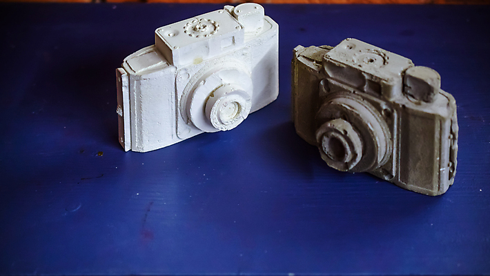 포토 JPG 해외이미지 디자인 탁자 사람없음 내부 카메라 디지털 검은색 사진촬영 장비 수확 골동품 흰색 디지털카메라 은색 필름 오브젝트 복고 전자 공상 장인 동영상 고립 옛날 해외202004 해외포토 컬러 가구 농업 전자제품 촬영 파일형식 이미지허브