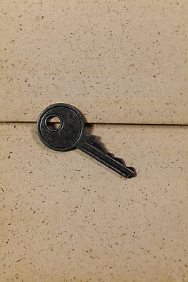 포토 JPG 해외이미지 디자인 종이 백그라운드 컨셉 비즈니스 열쇠 골격 자물쇠 미술 사람없음 목재 책 갈색 유행 금속 공책 공백 수확 골동품 시간 그룹 클래식 도서관 정상 가죽 앨범 오브젝트 질감 복고 잠금 보안 옛날 중고 해외202004 해외포토 나무 교육 컬러 농업 재료 재질 문화예술 문구용품 안전 파일형식 이미지허브