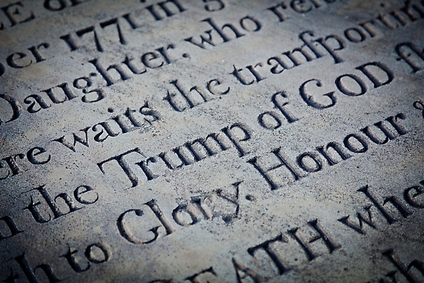 포토 JPG 해외이미지 종교 조각 사람없음 단어 교회 성경 바위 유머 닫기 편지 비석 묘사 해외202004 해외포토 문자 감정 종교용품 종교건축 모션 건물 돌_바위 파일형식 이미지허브