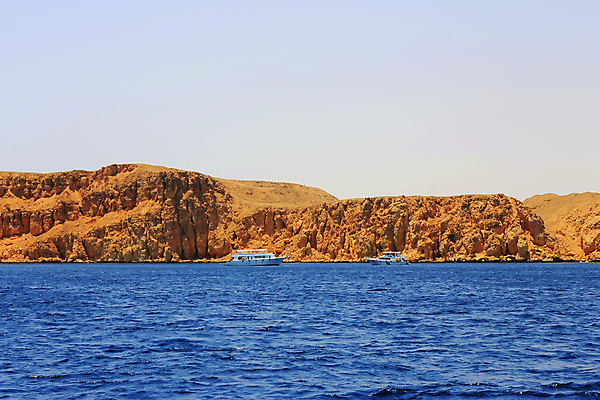 포토 JPG 해외이미지 파도 바다 섬 여행 모션 자연 하늘 휴식 산 이집트 사람없음 빨간색 물 여름 파란색 태양 흰색 스노클링 산호 크루즈 다이빙 낙하산 내추럴 깊이 해외202004 해외포토 자연요소 계절 컬러 컨셉 배_교통 아프리카 수영 수상스포츠 자포동물 생태계 수중스포츠 파일형식 이미지허브