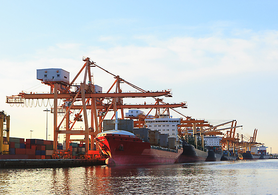 포토 JPG 해외이미지 산업 바다 백그라운드 비즈니스 교통시설 항해 사람없음 물 강 항구 장비 화물 상품 큼 컨테이너 창고 기중기 무역 함선 상업 수납 포트 무거움 수입 터미널 해외202004 해외포토 자연요소 교통 배_교통 운송업 중장비 무게 크기 시설 파일형식 이미지허브