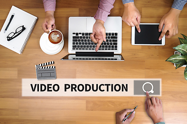 포토 JPG 해외이미지 디자인 모션 놀이 직장 창조 사람없음 노트북 사무실 디지털 스크린 공연 발표 낙서 정상 소프트포커스 영화관 필름 영화 클립 테이프 페이지 동영상 멀티미디어 개발 마케팅 착륙 추 해외202004 해외포토 회사 비즈니스 문화예술 문구용품 촬영기법 이벤트 전자제품 극장 파일형식 이미지허브