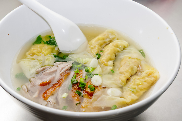 포토 JPG 해외이미지 전통 문화 음식 잎 새우 건강 요리 동양인 사람없음 노란색 식당 일본 식사 저녁식사 중국 신선 사발 수프 강의 먹기 해산물 흰배경 퓨전 동쪽 점심식사 고립 앙트레 해외202004 해외포토 식물 아시아 컬러 백그라운드 모션 갑각류 인종 상점 흰색 사기그릇 방향 파일형식 이미지허브