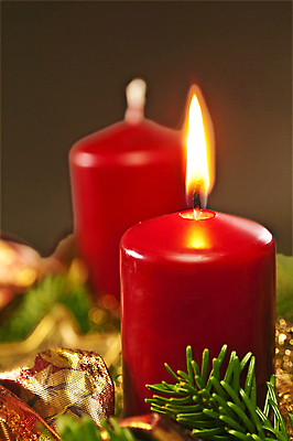 포토 JPG 해외이미지 리본 종교 백그라운드 크리스마스 사람없음 장식 빨간색 초록색 빛 검은색 화환 장비 신선 4 12월 보따리 섬광 핸드메이드 해외202004 해외포토 기념일 꽃 컬러 숫자 날짜 파일형식 이미지허브