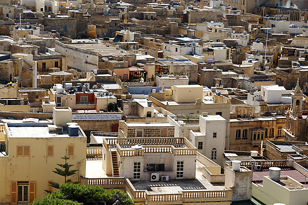 포토 JPG 해외이미지 유럽 건축양식 아파트 돌담 사람없음 건물 도시풍경 노란색 환경 바위 도시 중세 역사 구시가지 로마네스크 로마인 몰타섬 석회암 옛날 제국 해외202004 해외포토 건축물 건축 나라 컬러 섬 주택 인종 풍경 담장 암석 돌_바위 몰타 파일형식 이미지허브
