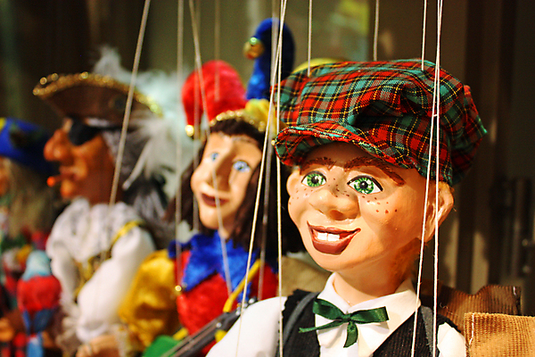 포토 JPG 해외이미지 전통 행복 얼굴 어린이 인형 놀이 사람 사람없음 목재 장난감 피규어 무대 골동품 마네킹 극장 쇼 기념품 체코 프라하 마리오네트 주인 공화국 꼭두각시 수표 옛날 제어 핸드메이드 해외202004 해외포토 나무 감정 유럽 나라 재료 신체부위 미니어처 오브젝트 파일형식 이미지허브