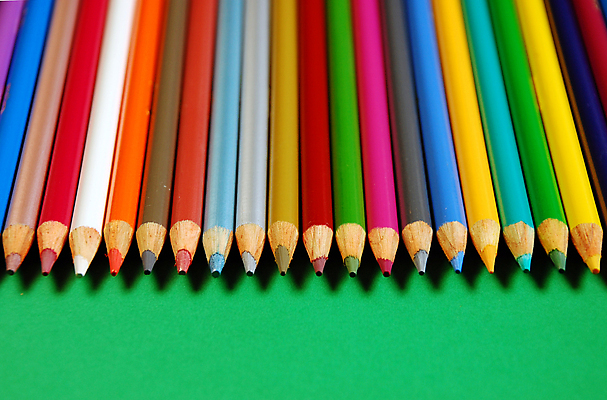 포토 JPG 해외이미지 디자인 색연필 사람없음 초록색 컬러풀 연필 해외202004 해외포토 컬러 학용품 필기구 파일형식 이미지허브