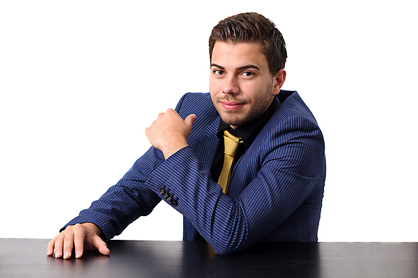 포토 JPG 해외이미지 백인 직업 1 손 응시 남자 얼굴 백그라운드 비즈니스 사업가 탁자 성공 넥타이 수염 갈색머리 한명 사람 정장 성인 파란색 흰색 표현 업무 비즈니스맨 자신감 황금 경영자 경영 고립 배려 표현성 해외202004 해외포토 서양인 헤어스타일 시선 잡화 옷 감정 컬러 가구 컨셉 신체부위 작업 직장인 리더 파일형식 이미지허브