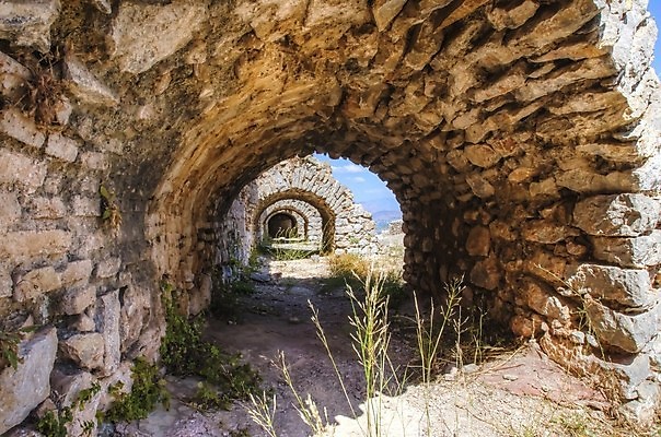 포토 JPG 해외이미지 유럽 벽 여행 건축양식 휴가 사람없음 야외 내부 건물 여행객 문 골동품 종 바위 도시 성 수비 중세 역사 재산 보호 땅 지중해 그리스 폐허 대문 타운 종탑 단계 그리스인 천연기념물 고고학 바로크 아크로폴리스 옛날 파멸 해외202004 해외포토 서양인 건축물 교육 건축 나라 바다 컨셉 모션 사람 금융 탑 돌_바위 파일형식 소멸 이미지허브