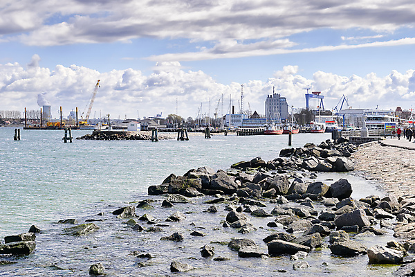 포토 JPG 해외이미지 유럽 산업 음식 바다 교통시설 낚시 독일 항해 어류 사람없음 목재 빨간색 물 컬러풀 마을 항구 업무 보트 지중해 무역 포트 뱃놀이 옛날 해외202004 해외포토 자연요소 나무 나라 컬러 교통 배_교통 재료 레저 전통놀이 수중동물 작업 시설 파일형식 이미지허브