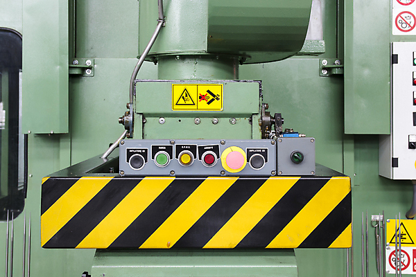 포토 JPG 해외이미지 산업 공장 사람없음 가로 기계 과학기술 기구 판넬 엔지니어 제조 지시 전자 언론 스위치 위로 그만 자동 제어 해외202004 해외포토 공업 모션 기술 기술자 파일형식 이미지허브