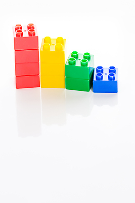 포토 JPG 해외이미지 실내 사람없음 블록 흰배경 레고 블록쌓기 해외202004 해외포토 백그라운드 내부 장난감 쌓기 흰색 파일형식 이미지허브