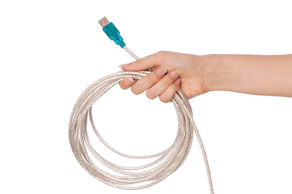 포토 JPG 해외이미지 손 이동 통신 부분 버스 사람 사람없음 야외 파란색 전자제품 컴퓨터 글로벌 사무실 상점 디지털 자료 힘 장비 정보 네트워크 플러그 코드 은색 연결 접속 플라스틱 USB 무선전화기 속도 보안 철사 충전 인터페이스 하드웨어 공급 해외202004 해외포토 육상교통 컬러 컨셉 비즈니스 재질 대중교통 안전 신체부위 전화기 파일형식 이미지허브