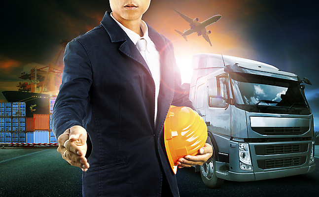 포토 JPG 해외이미지 직업 남자 비즈니스 교통시설 항해 한명 사람 항구 거래 화물 도시 최고 업무 작업 컨테이너 서비스 속도 무역 경영자 함선 상업 짐차 무거움 물류 로딩 수입 해외202004 해외포토 1 산업 교통 배_교통 자동차 운송업 무게 시설 리더 파일형식 이미지허브