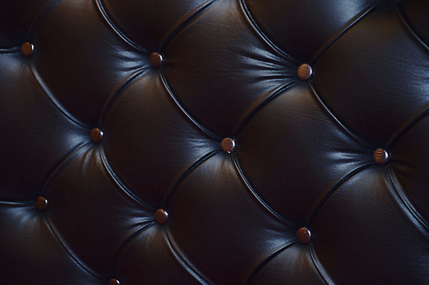 포토 JPG 해외이미지 디자인 백그라운드 사람없음 소파 검은색 고급 가죽 질감 해외202004 해외포토 컬러 컨셉 의자 파일형식 이미지허브