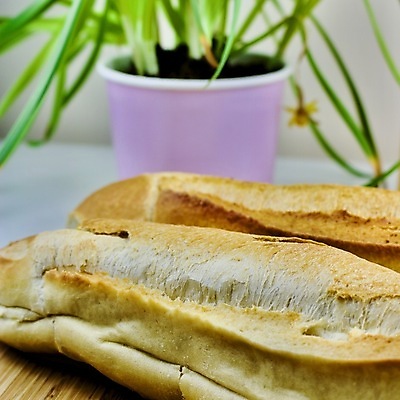 포토 JPG 해외이미지 꽃 음식 빵 요리 사람없음 목재 빵집 맛 굽기 롤 밀가루 덩어리 목판 해외202004 해외포토 나무 식물 컨셉 재료 상점 가루 구이 파일형식 이미지허브