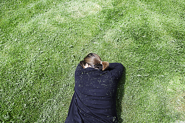 포토 JPG 해외이미지 백인 라이프스타일 응시 공원 여자 행복 얼굴 밭 자연 휴식 건강 관리 미소 사람 성인 사람없음 야외 초록색 여름 머리 봄 꿈 흰색 주말 거짓말 해외202004 해외포토 서양인 시선 계절 공공시설 감정 컬러 컨셉 농업 표정 생활 신체부위 생태계 파일형식 이미지허브