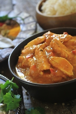 포토 JPG 해외이미지 전통 동양인 사람없음 식사 저녁식사 치킨 고수 인도인 매움 카레 점심식사 병아리콩 해외202004 해외포토 외국인 음식 콩 인종 맛 향신료 닭고기요리 파일형식 이미지허브