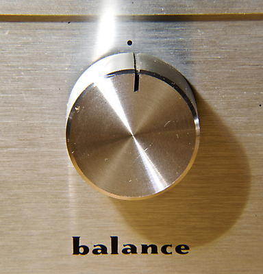 포토 JPG 해외이미지 음악 사람없음 소리 듣기 볼륨 오디오 시끄러움 청각 스테레오 관리자 제어 조율 해외202004 해외포토 모션 문화예술 전자제품 파일형식 이미지허브