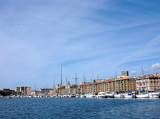 포토 JPG 해외이미지 유럽 바다 여행 요트 건축양식 하늘 항해 파노라마 사람없음 건물 물 여름 파란색 빛 도시풍경 태양 항구 프랑스 도시 만 보트 센터 지중해 만족 함선 포트 타운 대도시 대패 마르세유 옛날 수평선 해외202004 해외포토 자연요소 건축물 계절 건축 감정 나라 컬러 배_교통 교통시설 촬영기법 풍경 파일형식 이미지허브