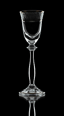 포토 JPG 해외이미지 와인잔 데이트 유리 추상 이벤트 사람없음 세로 반사 파티 우주 와인 검은색 축하 쌍 투명 고급 우아함 크리스탈 오브젝트 싱글 슛 고립 구성 해외202004 해외포토 컬러 컨셉 무늬 술잔 재질 주류 광석 파일형식 이미지허브