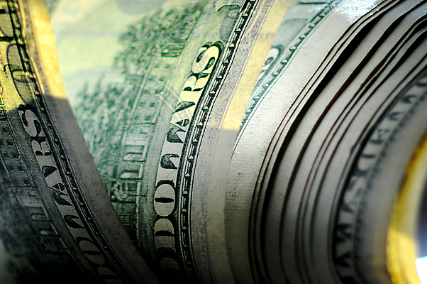 포토 JPG 해외이미지 응시 백그라운드 지폐 돈 비즈니스 사람없음 초록색 금융 달러 심볼 묘사 사인 질감 계산서 해외202004 해외포토 시선 컬러 경제 재산 파일형식 이미지허브