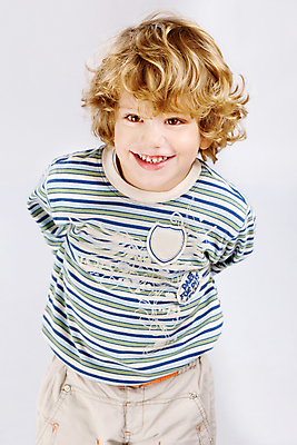 포토 JPG 해외이미지 응시 행복 어린이 장난 학교 놀이 사탕 한명 미소 소년 유치원 기쁨 잡기 구멍 달콤 맛 치아 걸음마 결백 천진난만 해외202004 해외포토 1 시선 교육 남자 감정 컨셉 모션 디저트 표정 사람 소화기관 파일형식 이미지허브