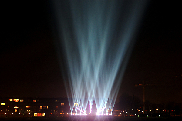 포토 JPG 해외이미지 여행 백그라운드 하늘 사람없음 건물 물 파란색 빛 강 도시풍경 컬러풀 여행객 산책로 신선 도시 야간 가득함 호기심 쇼 북쪽 폭설 해외202004 해외포토 자연요소 건축물 감정 길 컬러 컨셉 눈_날씨 사람 풍경 자연재해 방향 파일형식 이미지허브
