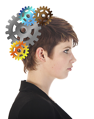 포토 JPG 해외이미지 학생 여자 백그라운드 컨셉 생각 비즈니스 성공 아이디어 창조 한명 사람 성인 머리 기계 마음 비즈니스우먼 뇌 문제 기어 해결 지능 브레인스토밍 해외202004 해외포토 1 신체부위 직장인 파일형식 이미지허브