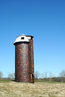 포토 JPG 해외이미지 식물 산업 밭 농업 건축양식 하늘 사람없음 야외 파란색 농장 시골 낟알 수납 사일로 해외202004 해외포토 건축 컬러 파일형식 이미지허브