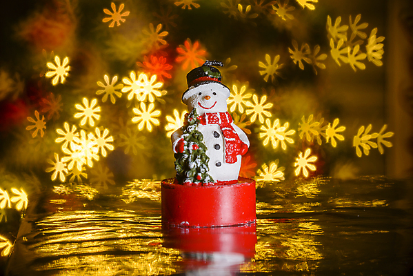 포토 JPG 해외이미지 행복 백그라운드 겨울 눈사람 사람없음 빛 반짝임 산타클로스 축하 투명 12월 심볼 오브젝트 보케 기념품 해외202004 해외포토 계절 감정 컨셉 크리스마스 모션 날짜 파일형식 이미지허브