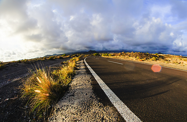 포토 JPG 해외이미지 구름 도로 길 선 여행 교통시설 자연 하늘 미래 산 거리 건조 풍경 사람없음 파란색 계곡 운전 사막 자유 뜨거움 고속도로 고독 아스팔트 속도 캘리포니아 루트 방법 직진 수평선 소멸 해외202004 해외포토 자연요소 감정 컬러 교통 컨셉 모션 미국 시설 생태계 파일형식 이미지허브