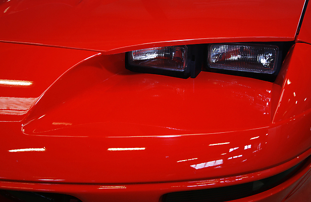 포토 JPG 해외이미지 자동차 사람없음 빨간색 빛 컬러풀 금속 힘 우아함 닫기 속도 복고 스포츠카 모터 범퍼 힘찬 해외202004 해외포토 육상교통 컬러 컨셉 모션 재질 파일형식 이미지허브