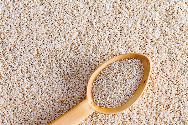 포토 JPG 해외이미지 음식 백그라운드 농업 다이어트 채소 재료 주방용품 건조 건강 요리 씨앗 사람없음 목재 농작물 주방 숟가락 견과류 지성 흰색 기구 양념 황금 맛 국자 질감 깨 향료 대각선 내추럴 단백질 채식주의자 비건 해외202004 해외포토 나무 식물 산업 선 컬러 생활용품 컨셉 식재료 수저 조미료 채식 향기 냄새 영양소 파일형식 이미지허브