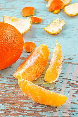 포토 JPG 해외이미지 음식 조각 백그라운드 농업 다이어트 채소 오렌지 과일 부분 자연 귤 건강 사람없음 목재 파란색 껍질 시골 신선 달콤 지중해 상쾌 유기농 내추럴 그런지 숙성 세련 해외202004 해외포토 나무 웰빙 감정 산업 바다 컬러 재료 맛 생태계 파일형식 이미지허브