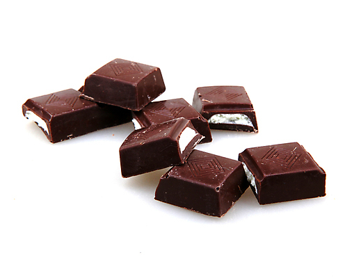 포토 JPG 해외이미지 음식 조각 백그라운드 다이어트 부분 디저트 건강 사탕 사람없음 갈색 쌓기 탑 초콜릿 검은색 어둠 우유 흰색 대접 바 막대기 달콤 유혹 자르기 배열 먹기 비만 칼로리 코코아 중독 흙더미 충동구매 고립 깨짐 해로움 억울 개조 해외202004 해외포토 건축물 감정 음료 컬러 컨셉 모션 유제품 쇼핑 흙 맛 몸매 과소비 파일형식 더미 이미지허브