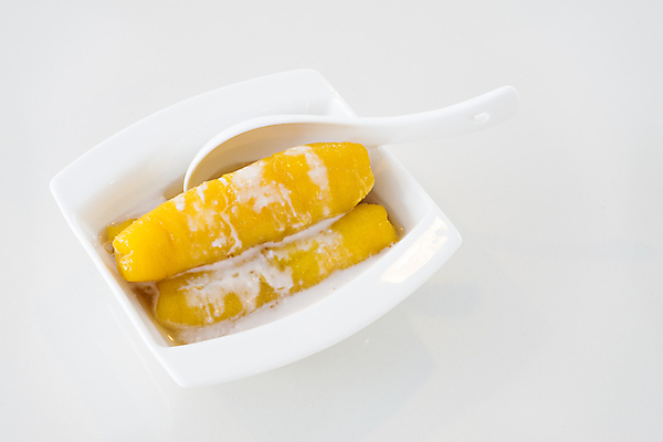 포토 JPG 해외이미지 전통 아시아 문화 음식 과일 태국 디저트 바나나 건강 요리 동양인 사람없음 노란색 우유 흰색 신선 달콤 설탕 먹기 코코넛 내추럴 해외202004 해외포토 나라 컬러 모션 유제품 인종 맛 파일형식 이미지허브