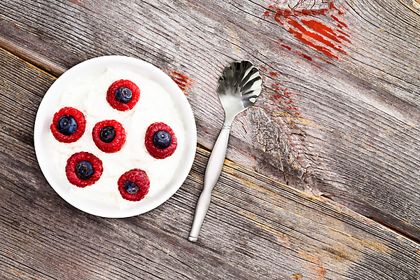 포토 JPG 해외이미지 열매 문화 음식 다이어트 과일 탁자 날씨 디저트 유제품 건강 요리 사람없음 목재 빨간색 소풍 숟가락 시골 신선 사발 아침식사 크림 질감 블루베리 산딸기 서빙 머리위 요거트 비타민C 숙성 영양소 요구르트 월귤 채식주의자 칼슘 카피스페이스 해외202004 해외포토 나무 식물 컬러 가구 재료 수저 야외활동 식사 공백 사기그릇 채식 비타민 파일형식 이미지허브