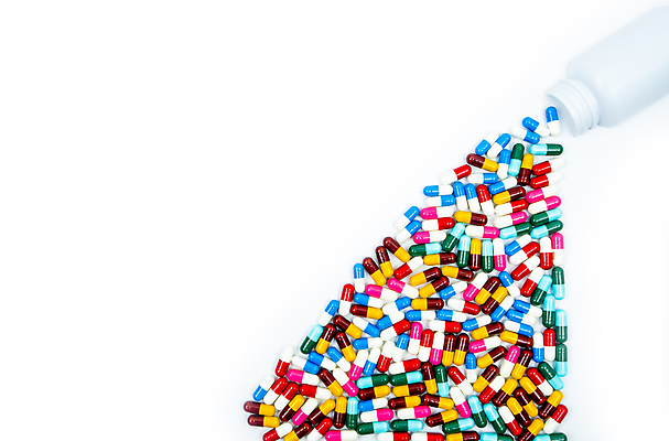 포토 JPG 해외이미지 모양 디자인 분홍색 과학 백그라운드 컨셉 건강 병원 사람없음 치료 초록색 파란색 컬러풀 알약 약 노란색 쌓기 건강관리 고통 흰색 그룹 질병 플라스틱 약국 심볼 오브젝트 사인 처방 조제 반항 알레르기 고립 돌봄 항생제 카피스페이스 해외202004 해외포토 감정 컬러 의학 모션 재질 관리 공백 만들기 파일형식 이미지허브