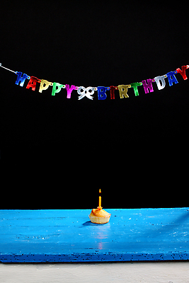 포토 JPG 해외이미지 기념일 행복 음식 백그라운드 텍스트 불 휴가 불꽃 디저트 사람없음 장식 단어 컬러풀 파티 케이크 축하 신용카드 생일 편지 연소 해외202004 해외포토 자연요소 문자 감정 컬러 컨셉 이벤트 금융 파일형식 이미지허브