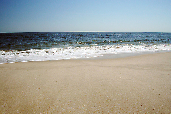 포토 JPG 해외이미지 공원 모래 파도 바다 여행 자연 하늘 휴가 휴식 사람없음 물 여름 파란색 관광지 태양 모래언덕 열대기후 해외202004 해외포토 자연요소 계절 공공시설 컬러 컨셉 언덕 생태계 파일형식 이미지허브