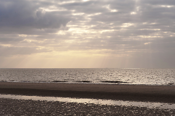 포토 JPG 해외이미지 구름 모래 바다 섬 자연 하늘 조명 독일 국립공원 풍경 사람없음 물 햇빛 세계문화유산 모래언덕 그림 해외202004 해외포토 자연요소 공원 유럽 태양 문화재 언덕 생태계 파일형식 이미지허브