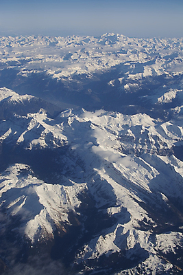 포토 JPG 해외이미지 구름 유럽 여행 겨울 자연 하늘 스키 산 안테나 풍경 경사 사람없음 야외 파란색 계곡 얼음 이탈리아 추위 프랑스 흰색 시골 황무지 오스트리아 숲 스위스 언덕 산등성이 빙하 알프스 내추럴 절정 눈내림 해외202004 해외포토 자연요소 계절 나라 컬러 통신 겨울스포츠 눈_날씨 생태계 파일형식 이미지허브