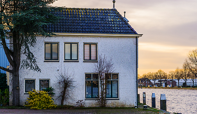 포토 JPG 해외이미지 나무 외관 호수 건축양식 창문 주택 풍경 사람없음 건물 옆모습 물 강 도시풍경 마을 항구 수확 바위 흰색 시골 도시 클래식 고급 빌라 네덜란드 시골집 복고 운하 포트 타운 방갈로 해외202004 해외포토 자연요소 식물 건축물 건축 유럽 뷰포인트 컬러 컨셉 농업 교통시설 숙소 돌_바위 파일형식 이미지허브