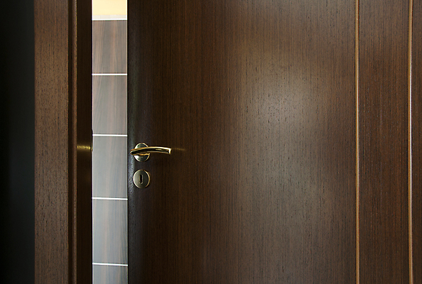 포토 JPG 해외이미지 디자인 백그라운드 건축양식 출입구 새로움 주택 프레임 실내 손잡이 사람없음 내부 목재 장식 갈색 문 방 흰색 오픈 재산 클래식 보호 맨션 입장 오브젝트 질감 잠금 보안 고립 진짜 해외202004 해외포토 나무 건축 컬러 컨셉 재료 안전 건물 금융 파일형식 이미지허브