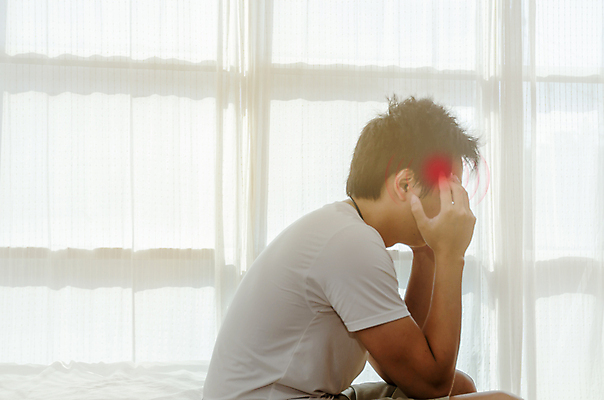 포토 JPG 해외이미지 직업 손 여자 교육 백그라운드 컨셉 비즈니스 스트레스 한명 사람 사무실 방 고통 슬픔 흰색 침대 업무 비즈니스맨 종업원 경영자 두통 문제 고립 우울증 트러블 편두통 해외202004 해외포토 1 남자 감정 컬러 가구 신체부위 작업 직장인 질병 리더 파일형식 이미지허브