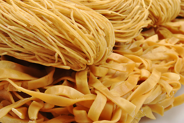 포토 JPG 해외이미지 음식 다이어트 채소 파스타 건강 요리 사람없음 식당 식사 저녁식사 먹기 국수 해외202004 해외포토 모션 서양음식 상점 면류 파일형식 이미지허브