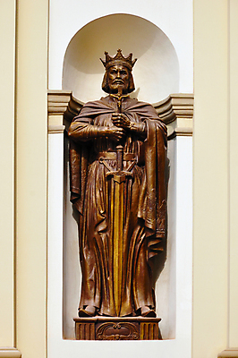 포토 JPG 해외이미지 기독교 종교 문화 무기 조각 십자가 왕관 미술 정장 사람없음 조각상 성당 교회 금속 힘 천주교 수비 역사 칼 성자 보호 왕 복고 싸움 육군 청동 영웅 기념물 전사 천연기념물 귀족 신앙심 옛날 우크라이나 해외202004 해외포토 옷 유럽 컨셉 종교건축 모션 재질 문화예술 군대 건물 조형물 파일형식 이미지허브