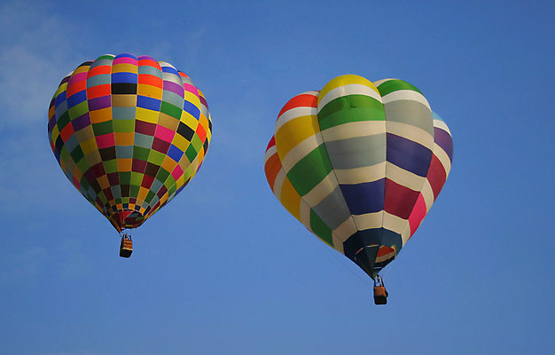 포토 JPG 해외이미지 주간 하늘 풍경 사람없음 야외 컬러풀 열기구 비행 해외202004 해외포토 자연요소 컬러 항공교통 파일형식 이미지허브