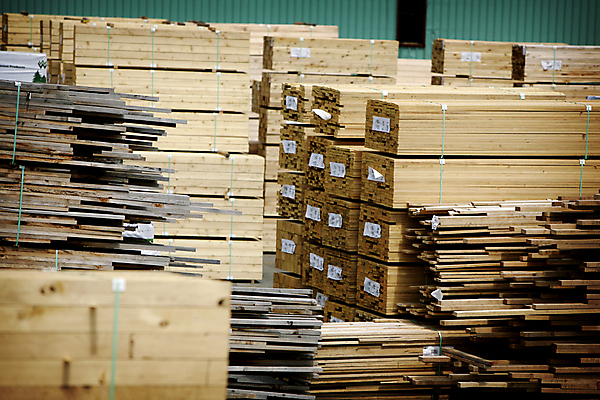 포토 JPG 해외이미지 주택 사람없음 건물 목재 목수 생물학 자원 해외202004 해외포토 나무 직업 건축물 교육 재료 파일형식 이미지허브